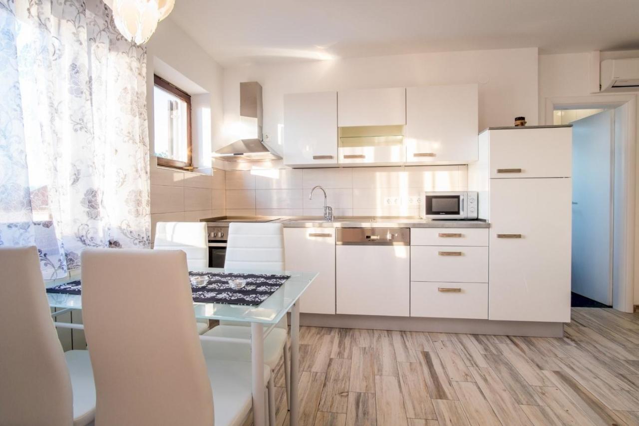 Bubi Apartments Malinska Εξωτερικό φωτογραφία