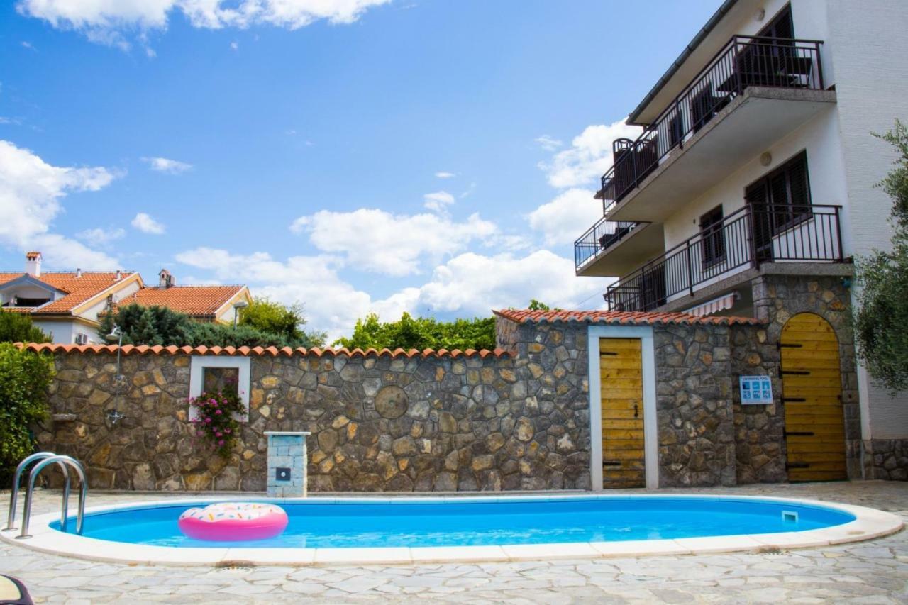 Bubi Apartments Malinska Εξωτερικό φωτογραφία