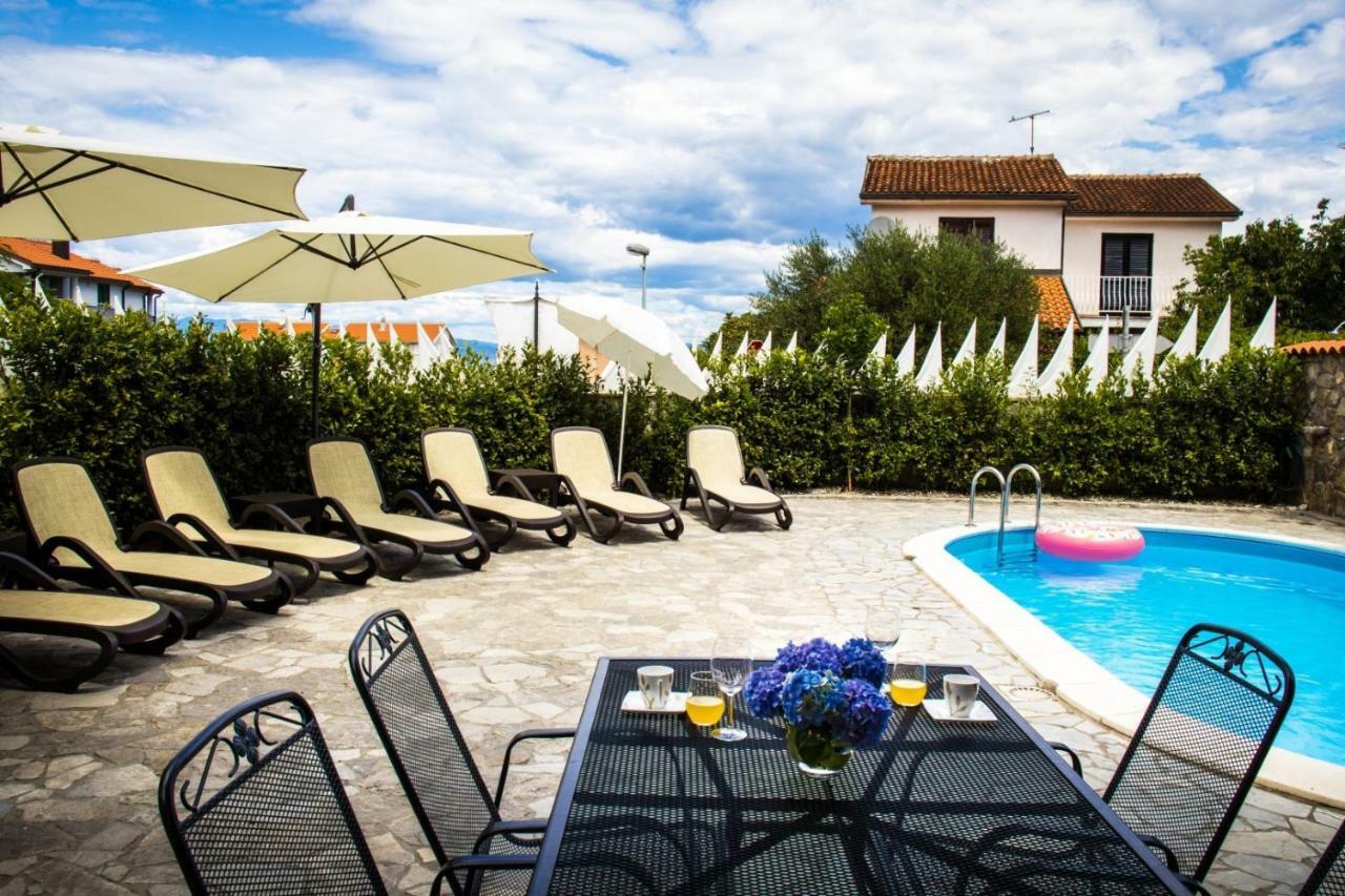 Bubi Apartments Malinska Εξωτερικό φωτογραφία